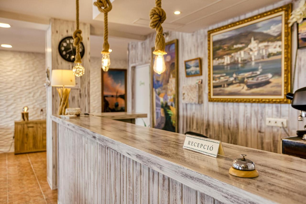 La Fonda Bed & Breakfast Cadaques Exterior photo