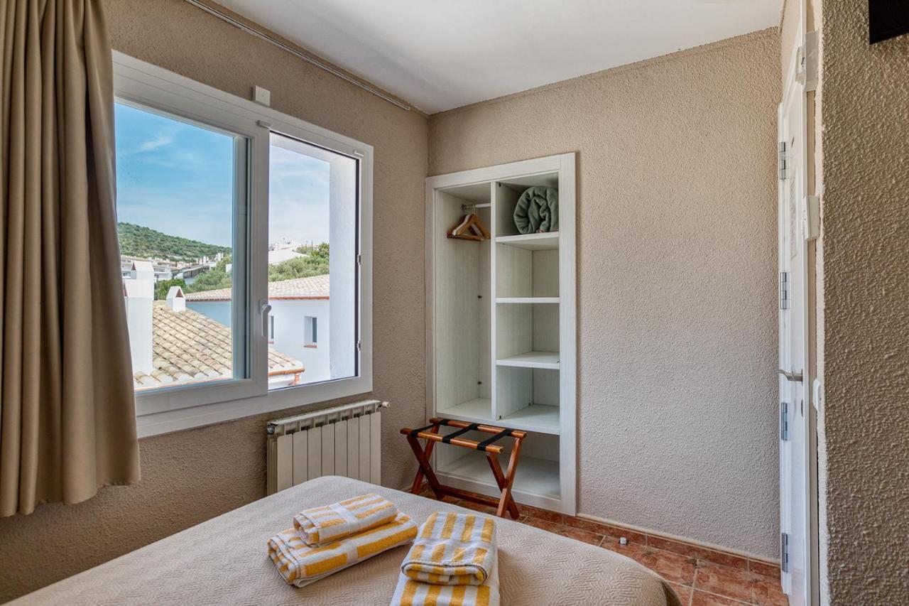 La Fonda Bed & Breakfast Cadaques Exterior photo