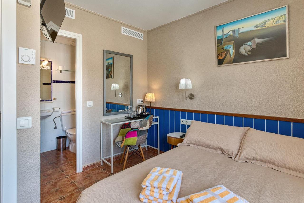 La Fonda Bed & Breakfast Cadaques Exterior photo